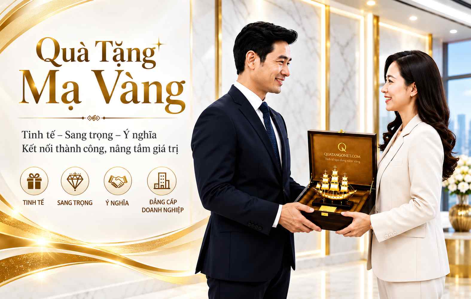 Mô hình thuyền buồm phong thuỷ  mạ vàng 24k - 01