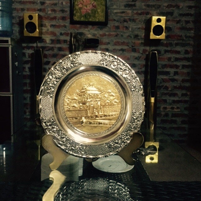 Hình ảnh biểu trưng đĩa mạ vàng