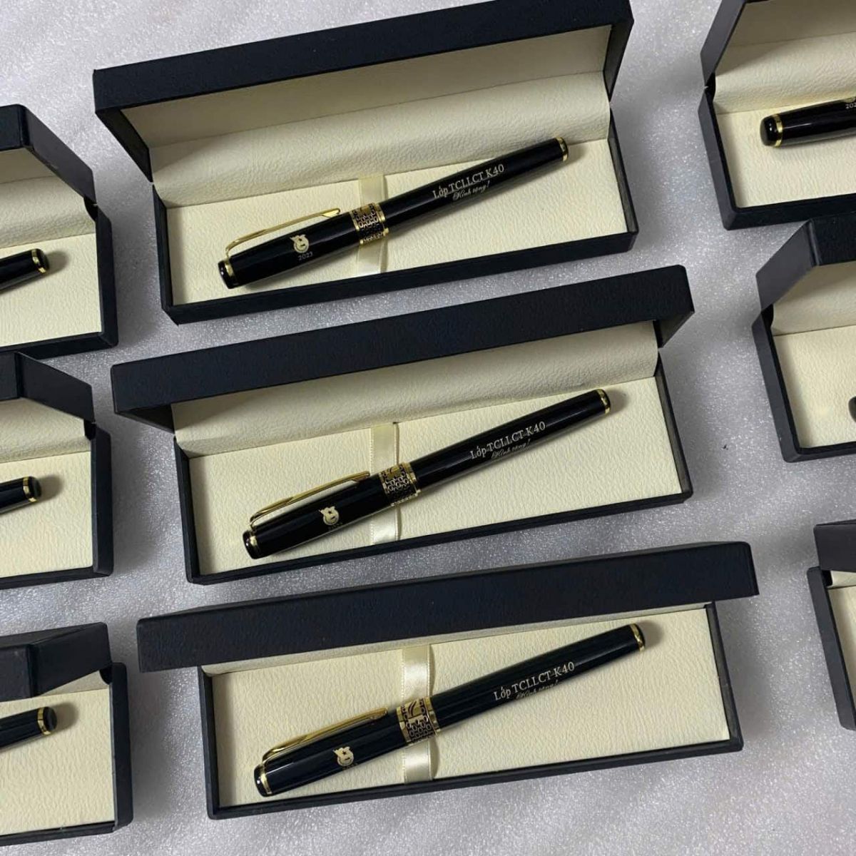 bút ký khắc tên cao cấp nội địa Trung 01