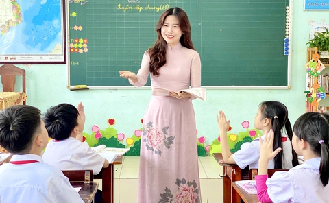 Tuyển chọn lời chúc 20/11 hay và ý nghĩa nhất dành cho thầy cô