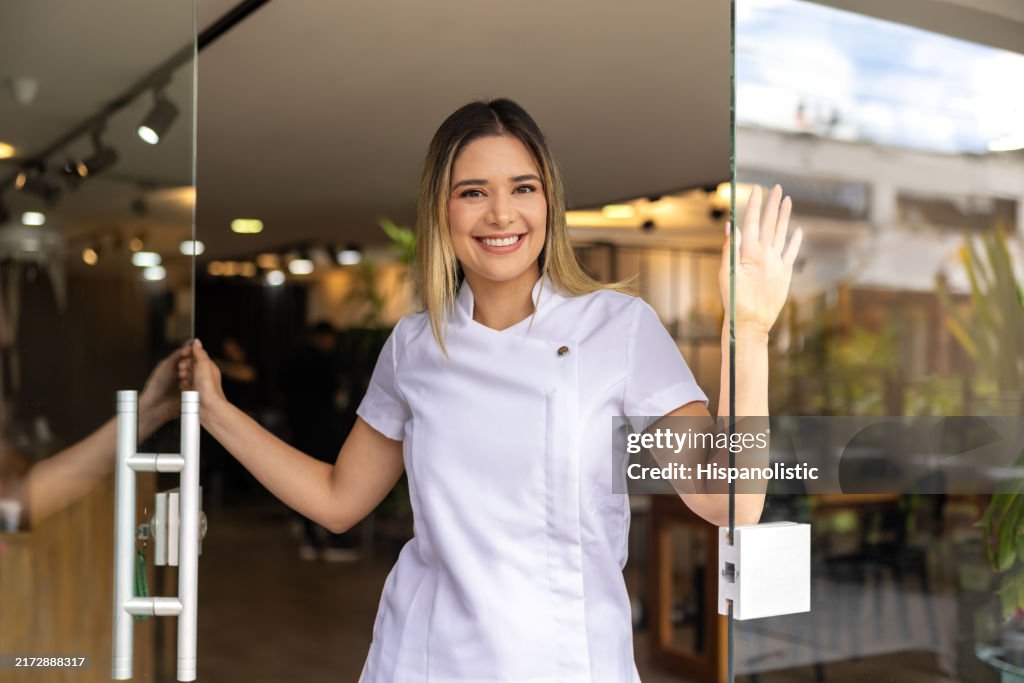 Lời chúc khai trương spa hay, ý nghĩa và sang trọng