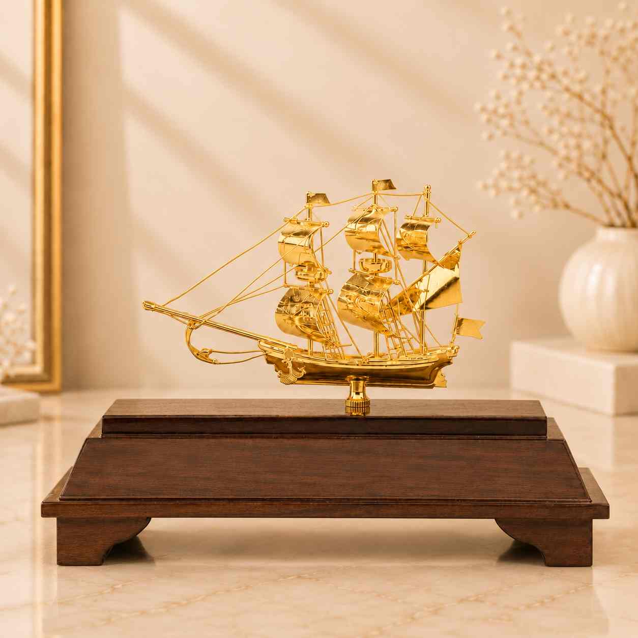 Mô hình thuyền buồm mạ vàng quà tặng khai trương