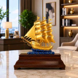 Mô hình thuyền buồm mạ vàng phong thủy