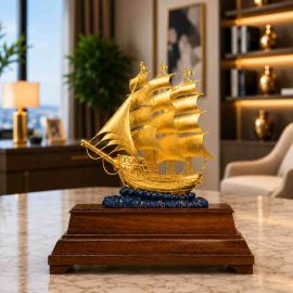 Mô hình thuyền buồm mạ vàng quà tặng tri ân