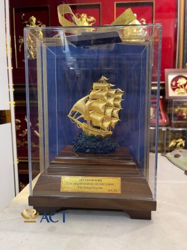 Mô hình thuyền buồm tại Lào Cai – Biểu tượng phong thủy mang lại may mắn và thành công