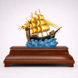 Mô hình thuyền buồm phong thuỷ mạ vàng 24k - 11
