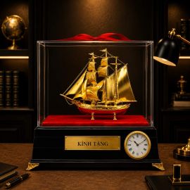 Mô hình thuyền buồm phong thuỷ mạ vàng 24k - 02