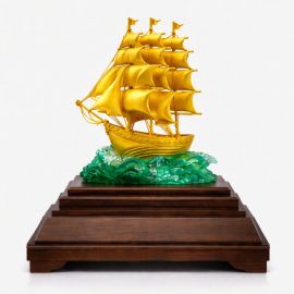 Mô hình thuyền buồm mạ vàng 12