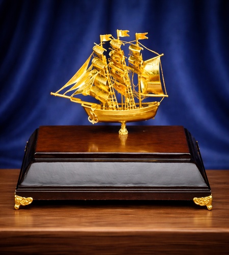 Thuyền phong thuỷ mạ vàng MS 14