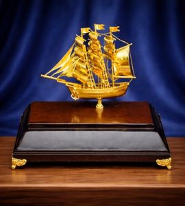 Thuyền phong thuỷ mạ vàng MS 14