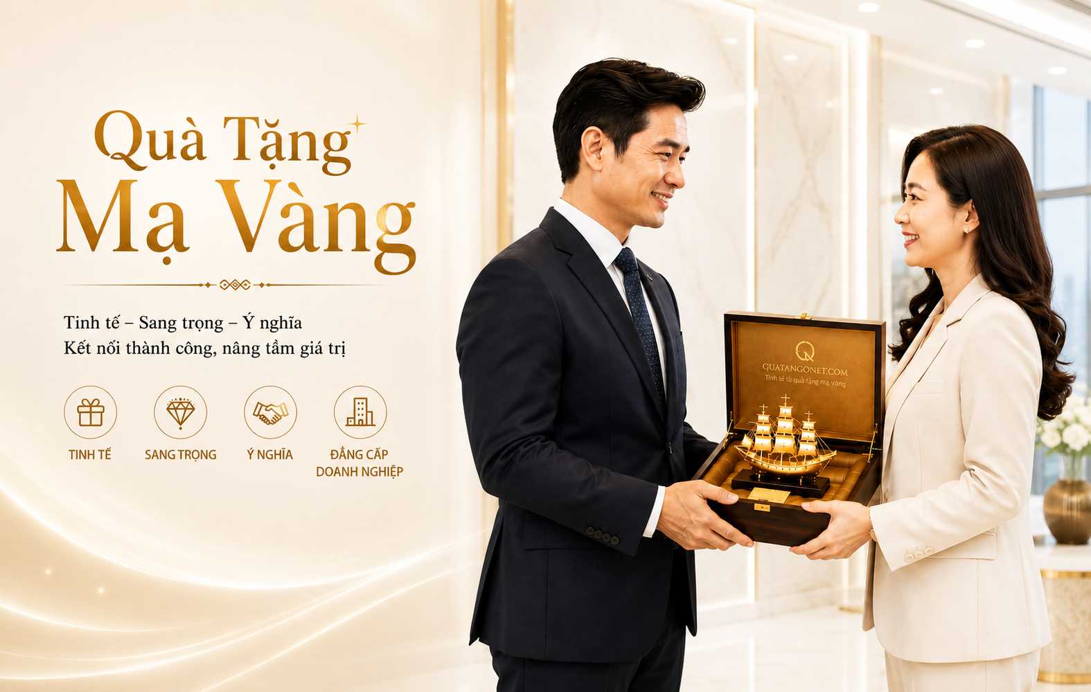 Mô hình thuyền buồm phong thuỷ  mạ vàng 24k - 01