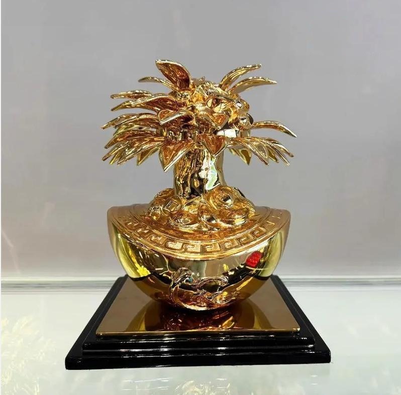 Hình ảnh cây tài lộc mạ vàng Hình ảnh cây tài lộc mạ vàng