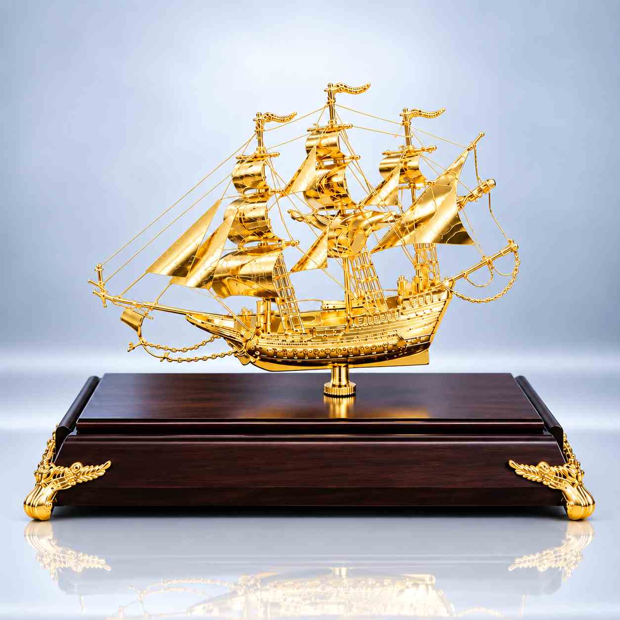 Mô hình thuyền buồm mạ vàng 24k thuận buồm xuôi gió cao cấp