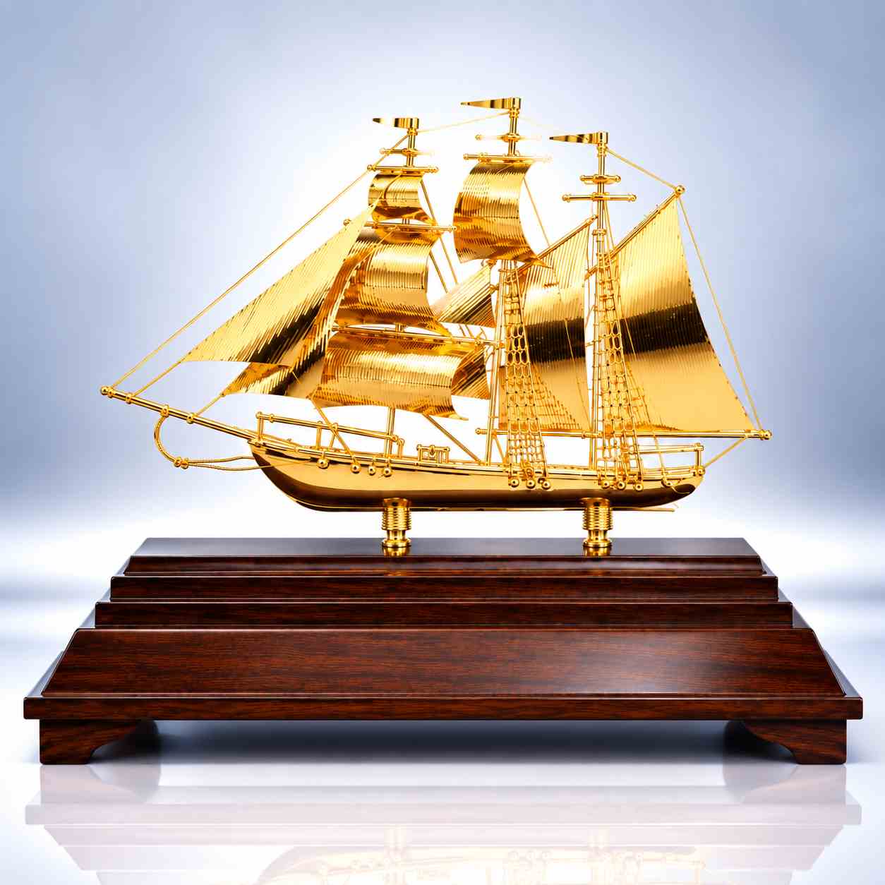 Thuyền buồm cao cấp mạ vàng