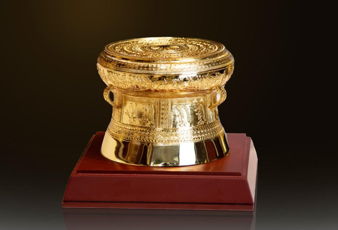 Hình ảnh trống đồng mạ vàng