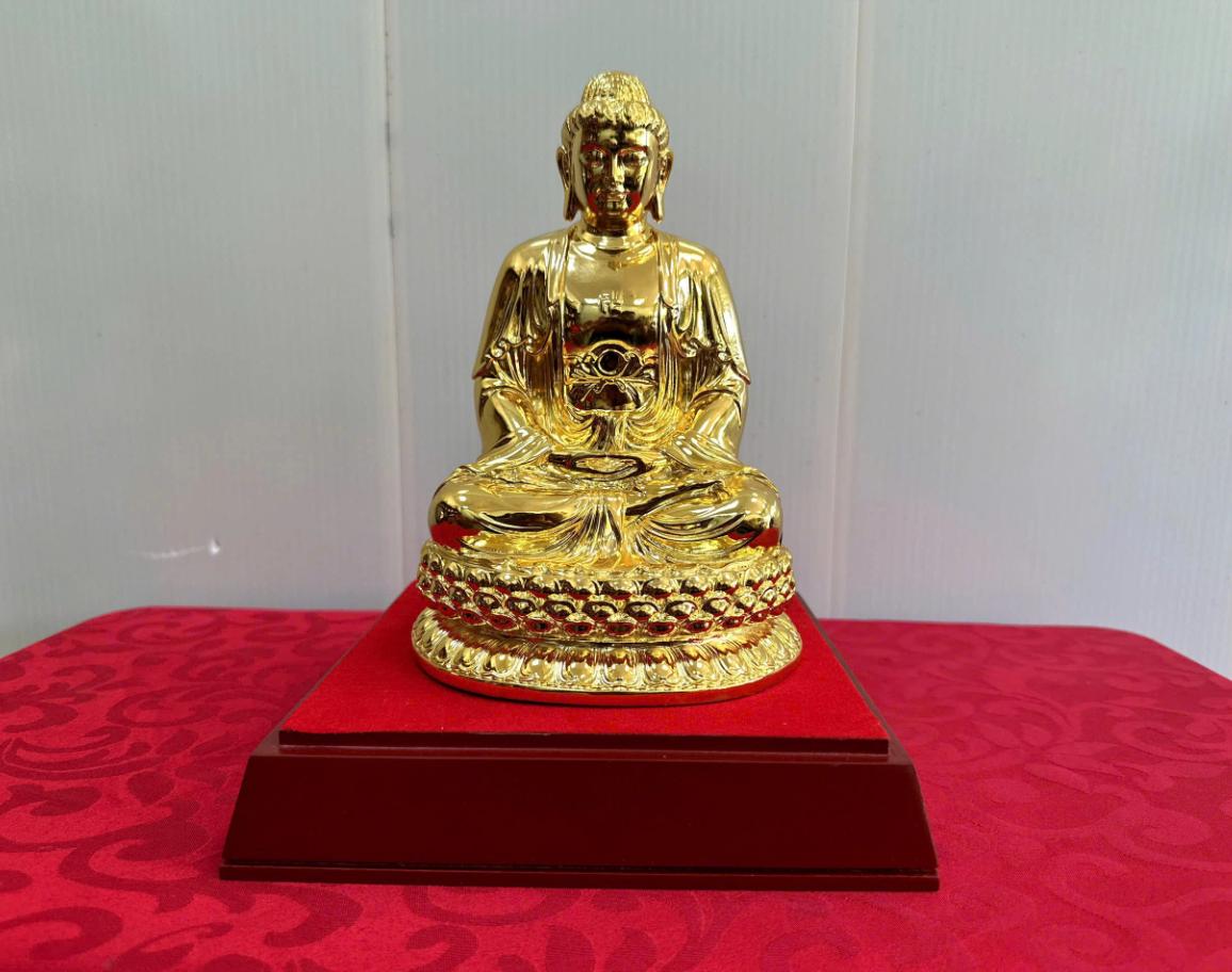Hình ảnh tương phật bằng đồng mạ vàng