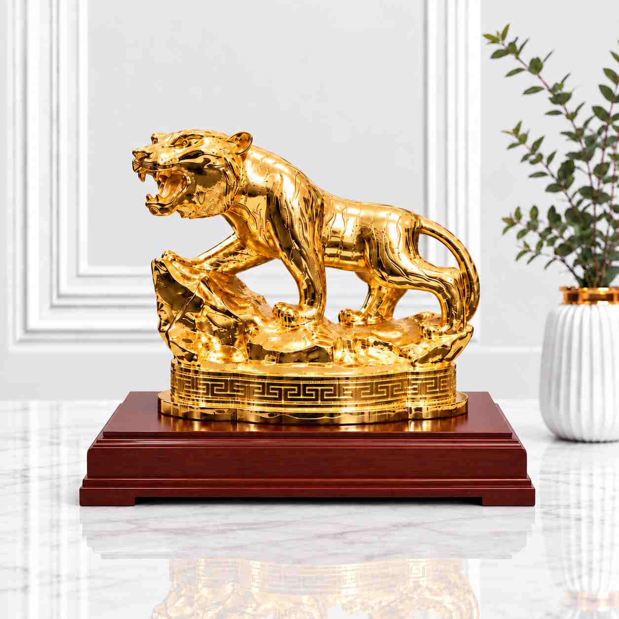 Tượng mãnh hổ mạ vàng 24k