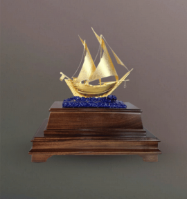 Mô hình thuyền buồm phong thuỷ mạ vàng 24k - 11